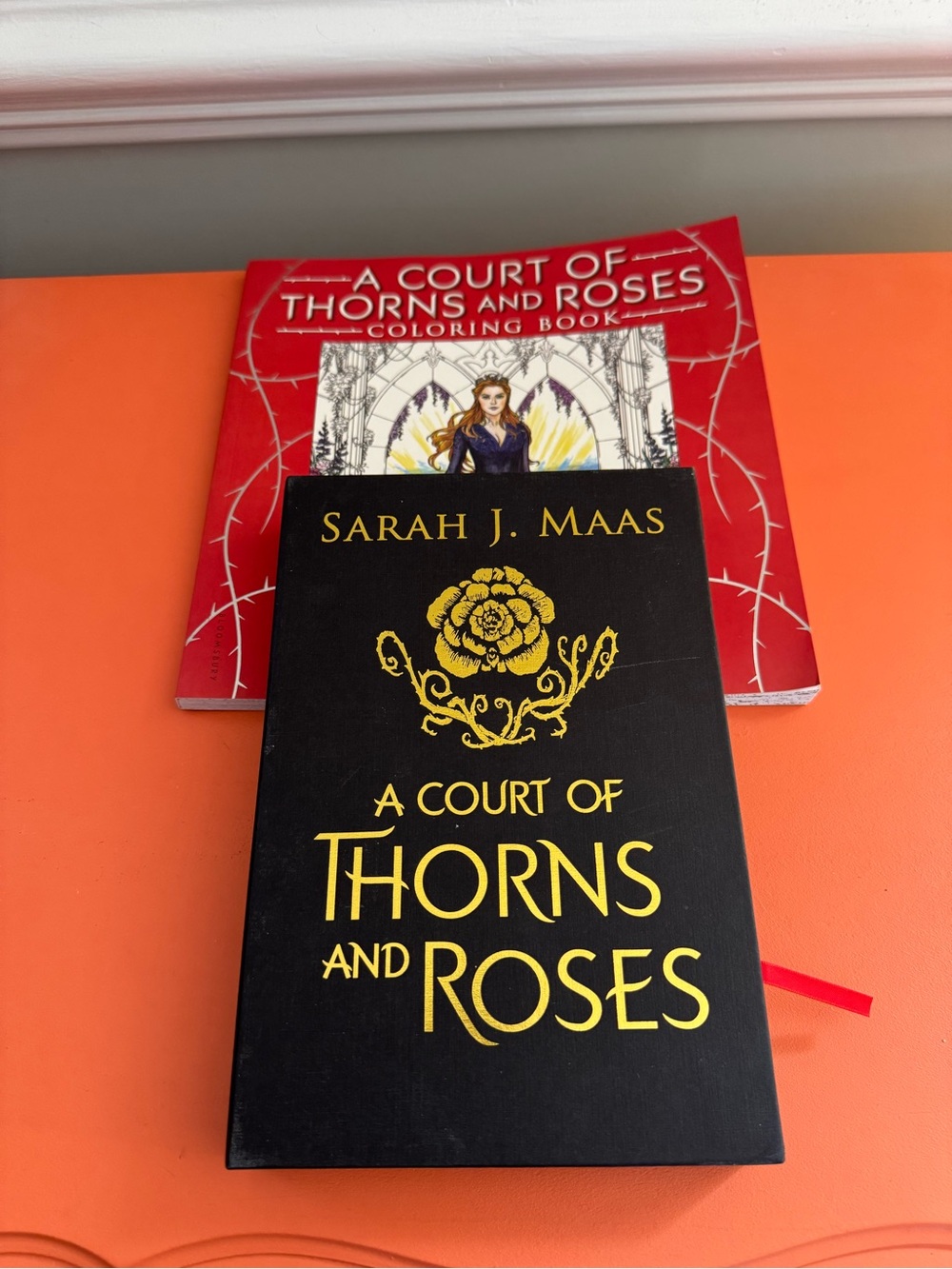 Sarah J. Maas ACOTAR entire hardcover series - special dust jackets on 2